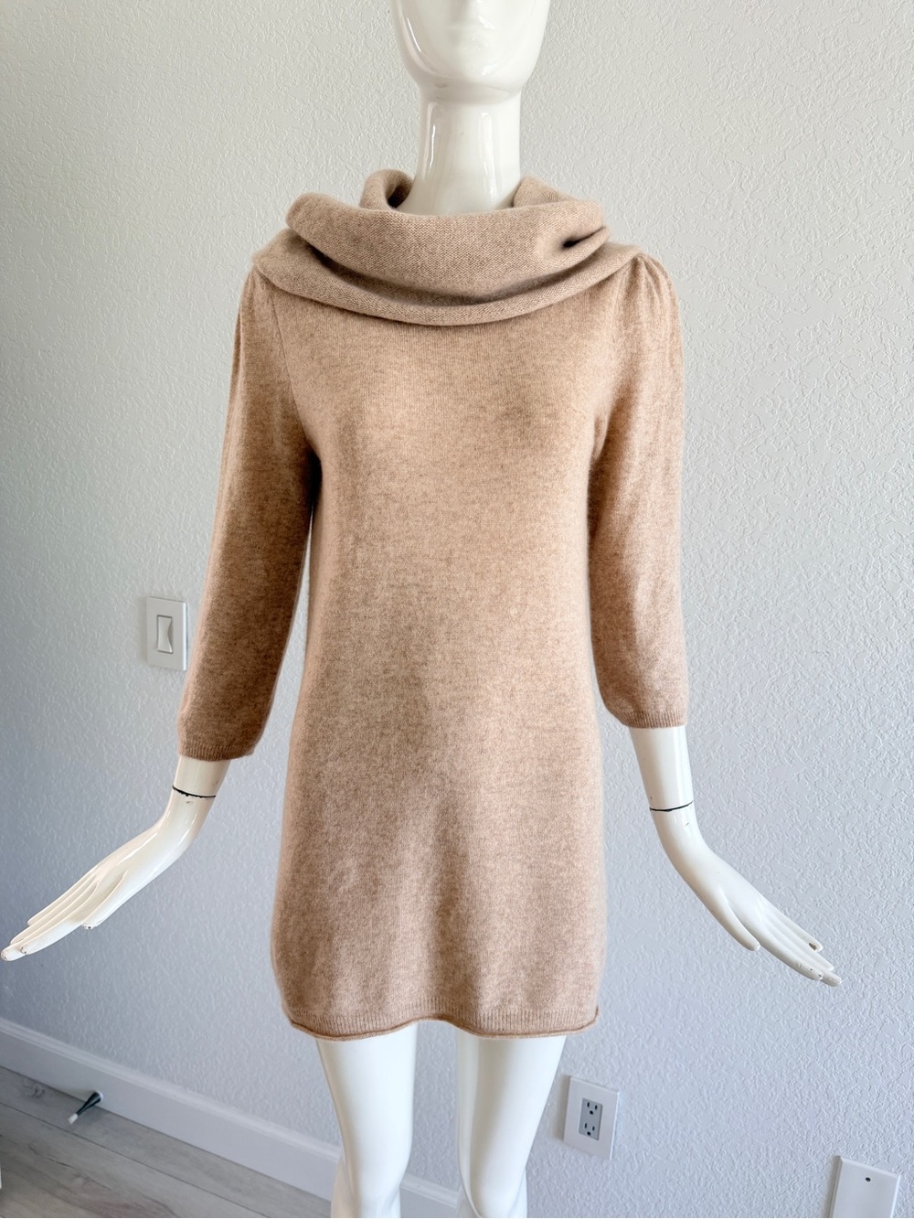 Cynthia Rowley Camel-Beige cowl collar cashmere sweater